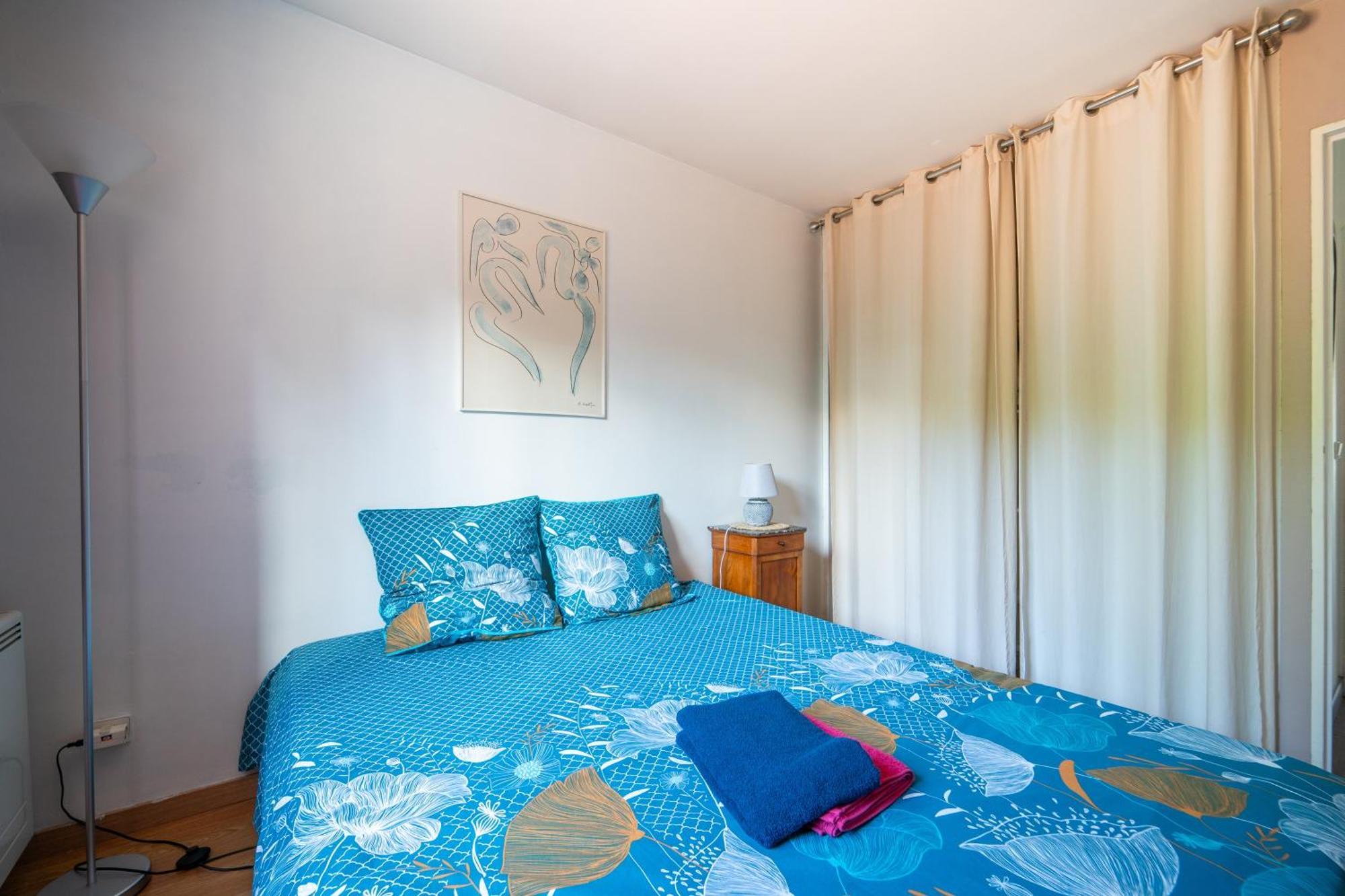 Ferienwohnung Les Volets Bleus Rungis Exterior foto
