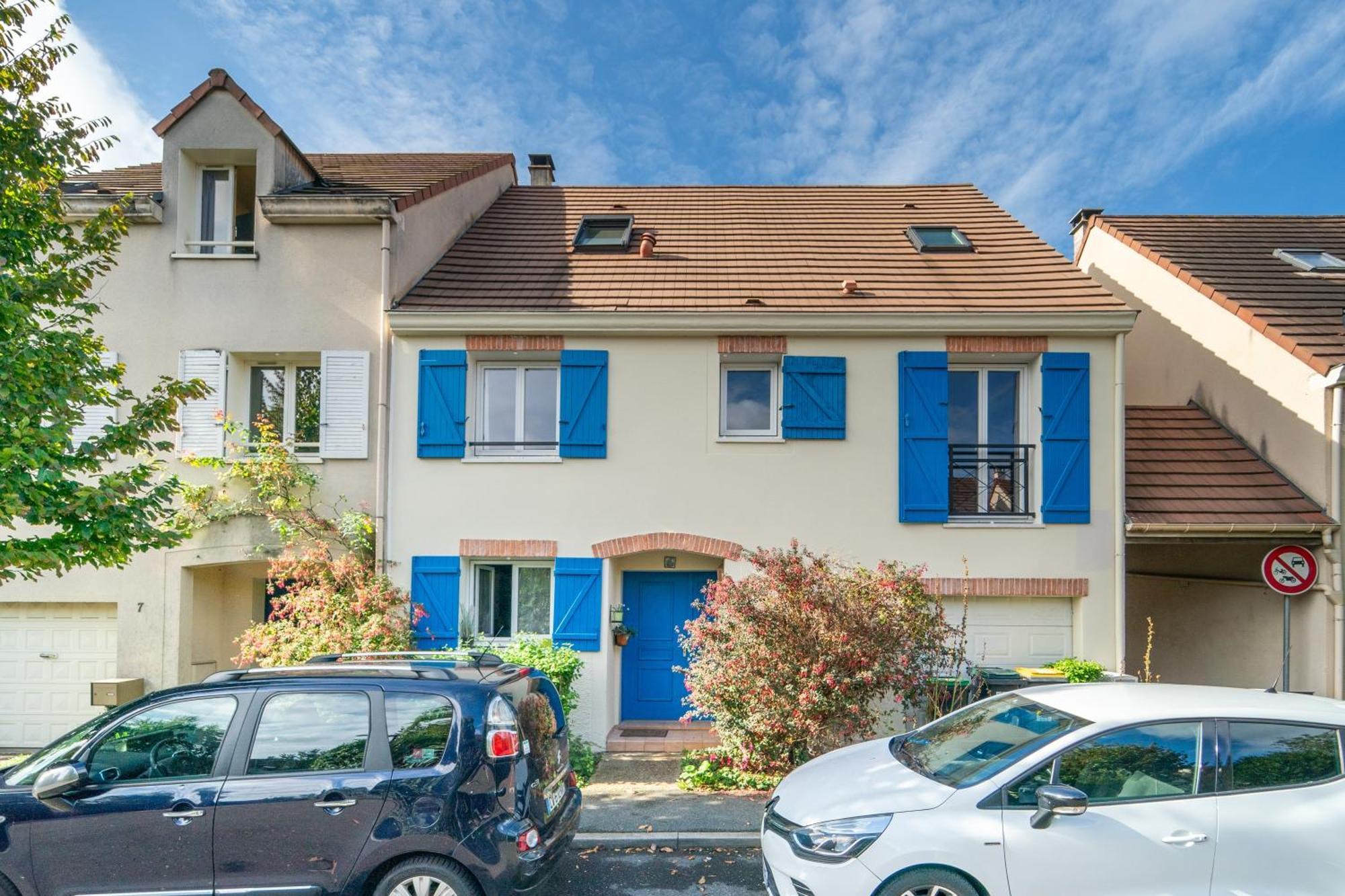 Ferienwohnung Les Volets Bleus Rungis Exterior foto